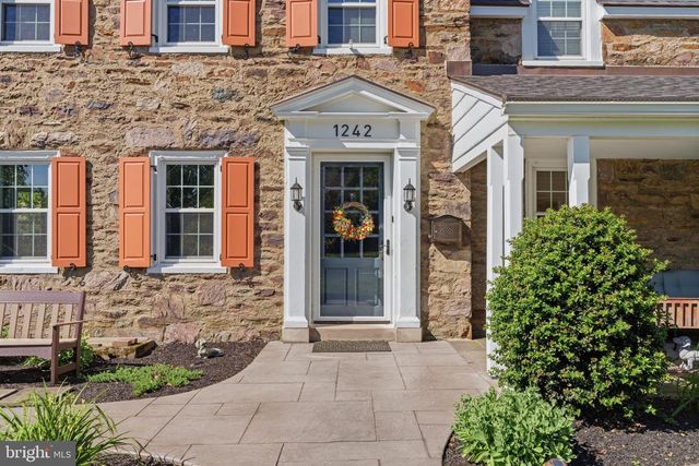 1242 GORDON RD, Jenkintown, PA 19046