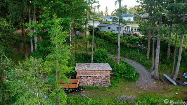 16310 SE Lake Holm Road, Auburn, WA 98092