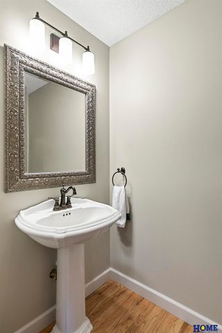 2212 S 96th Road, Firth, NE 68358