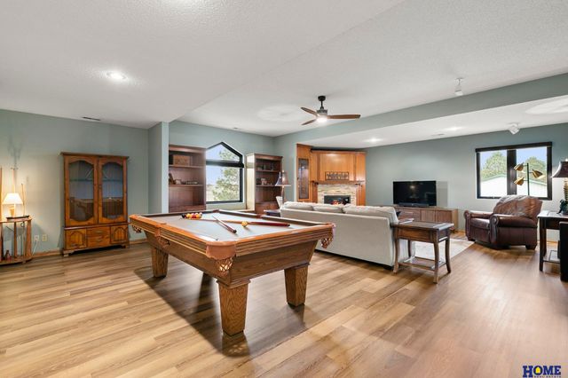 2212 S 96th Road, Firth, NE 68358