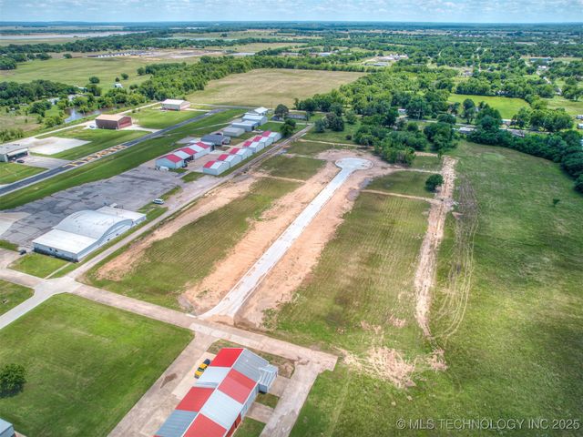 1104 N Amelia Lane, Haskell, OK 74436