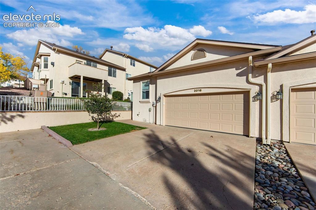 2016 Summerset Drive, Colorado Springs, CO 80920 — photo 2