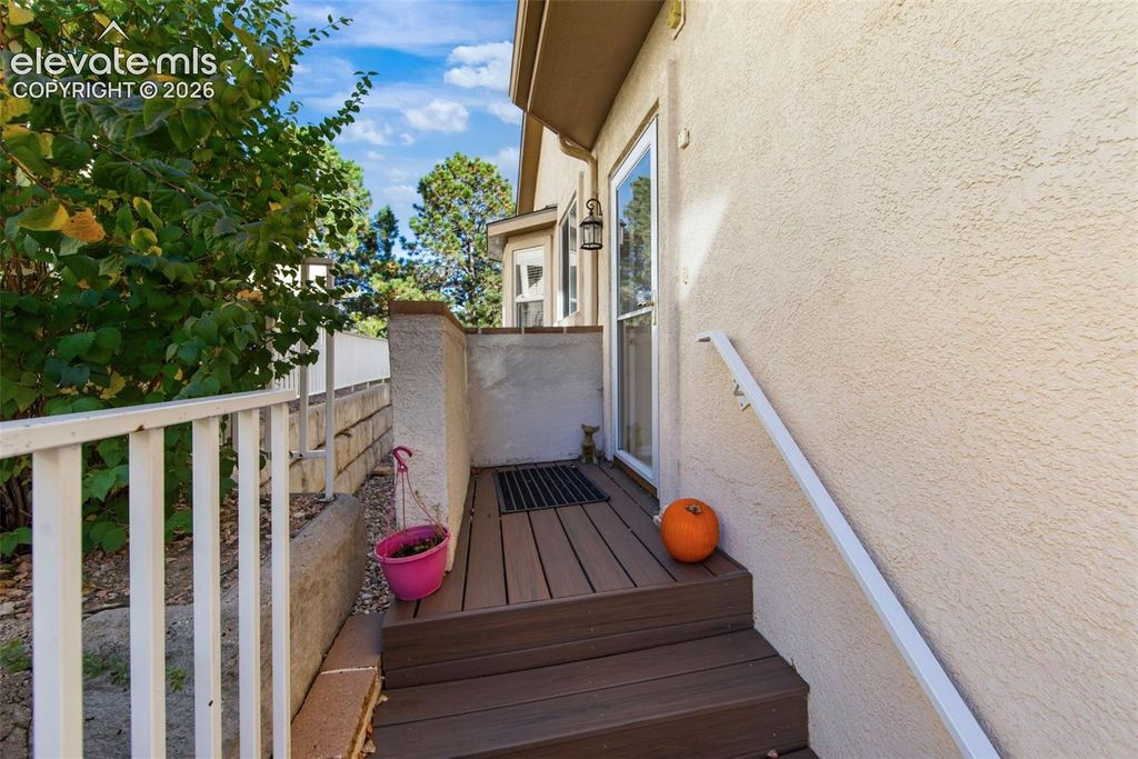 2016 Summerset Drive, Colorado Springs, CO 80920 — photo 4