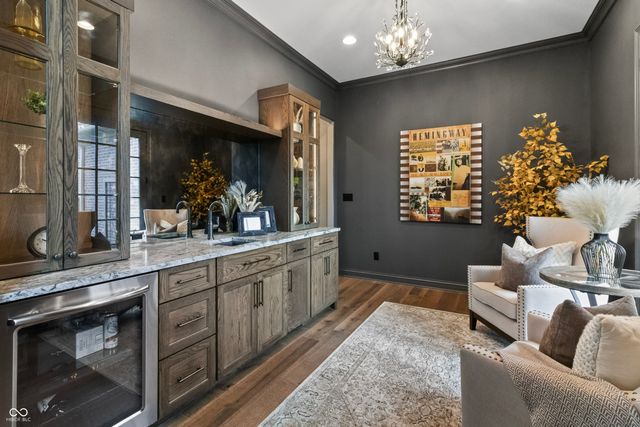 10704 Club Chase, Fishers, IN 46037