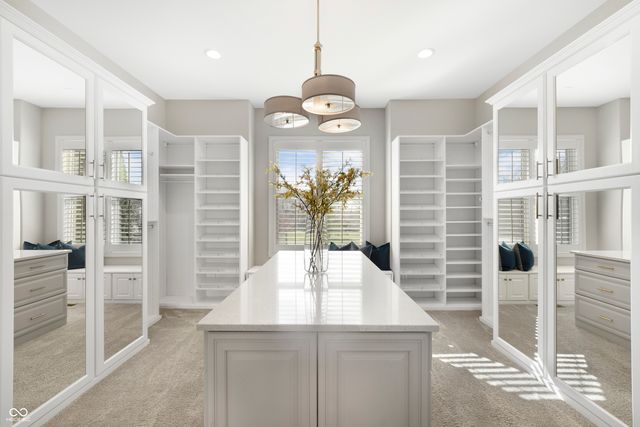 10704 Club Chase, Fishers, IN 46037