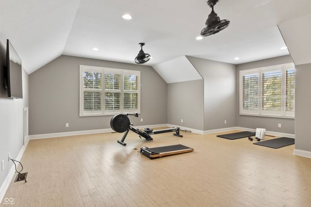 10704 Club Chase, Fishers, IN 46037