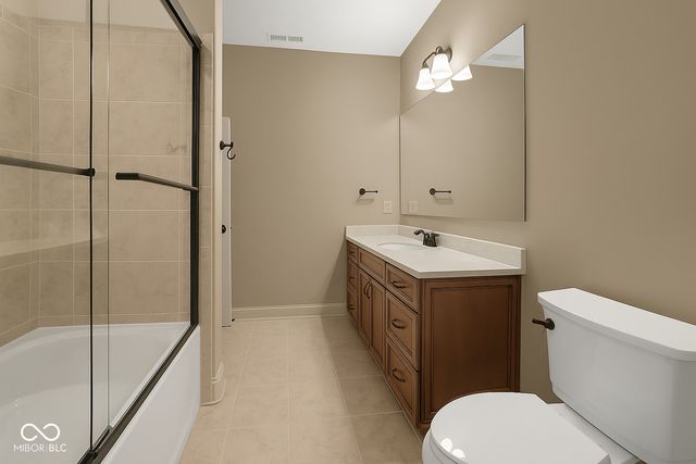 10704 Club Chase, Fishers, IN 46037