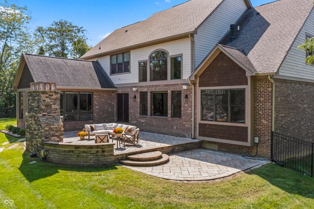 10704 Club Chase, Fishers, IN 46037