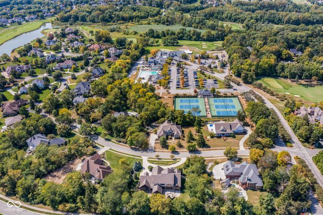 10704 Club Chase, Fishers, IN 46037