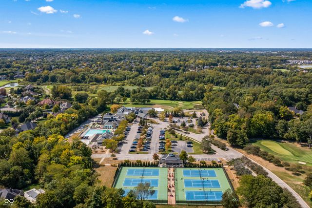 10704 Club Chase, Fishers, IN 46037