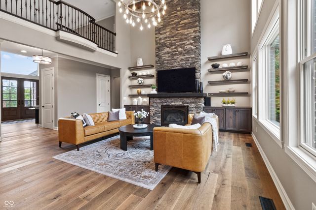 10704 Club Chase, Fishers, IN 46037