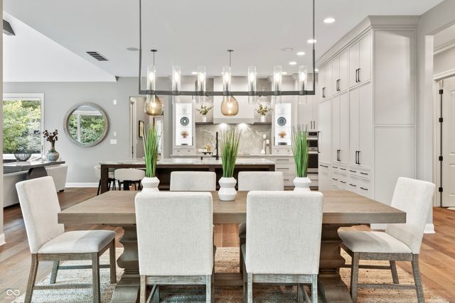 10704 Club Chase, Fishers, IN 46037