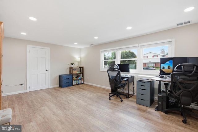 14 WARDMAN AVE, Ewing, NJ 08638