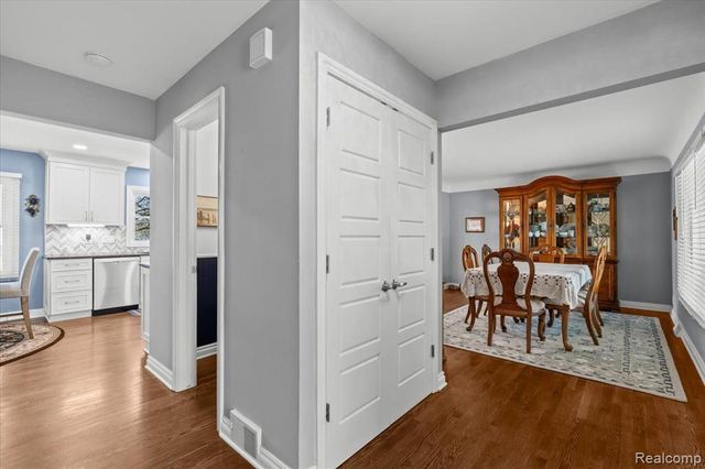 1425 Shankin Drive, Wolverine Lake, MI 48390