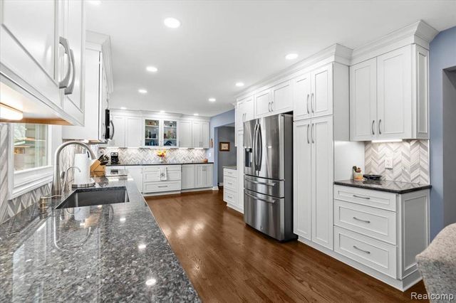 1425 Shankin Drive, Wolverine Lake, MI 48390