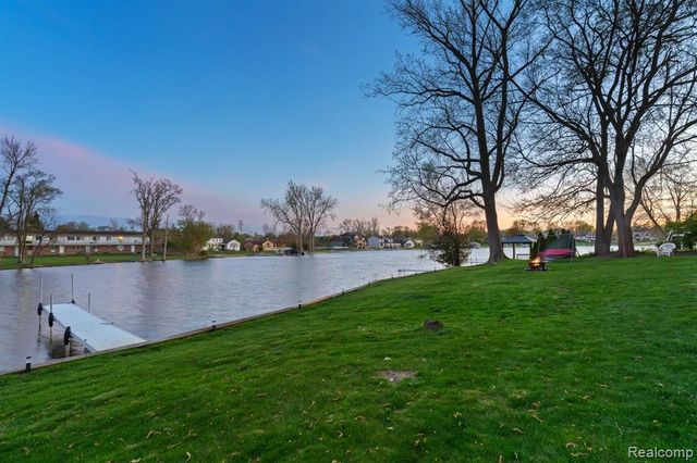 1425 Shankin Drive, Wolverine Lake, MI 48390