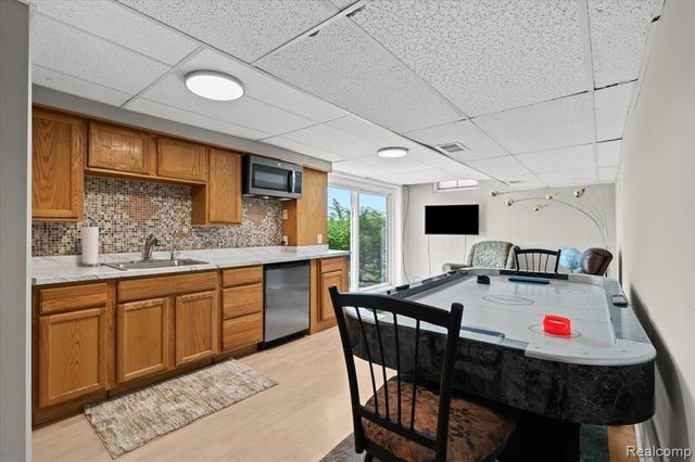 1425 Shankin Drive, Wolverine Lake, MI 48390