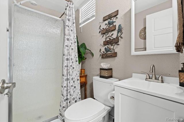 1425 Shankin Drive, Wolverine Lake, MI 48390