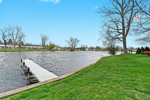 1425 Shankin Drive, Wolverine Lake, MI 48390