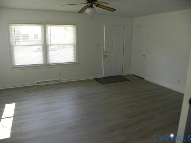 108 E Gray St, Sandston, VA 23150