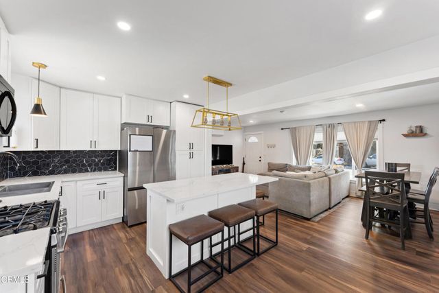 283 Lafayette Drive, Oxnard, CA 93036