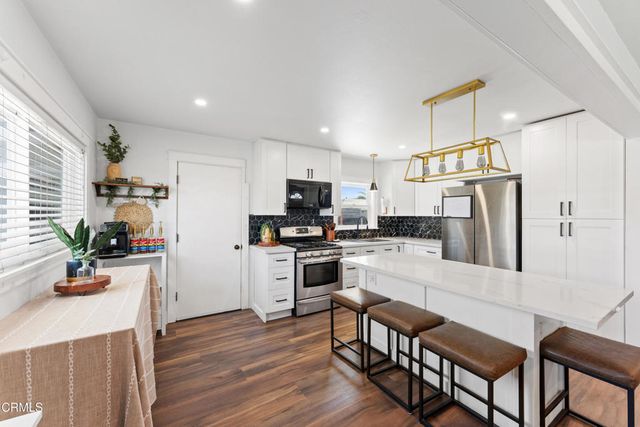 283 Lafayette Drive, Oxnard, CA 93036