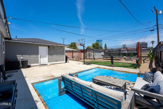 283 Lafayette Drive, Oxnard, CA 93036