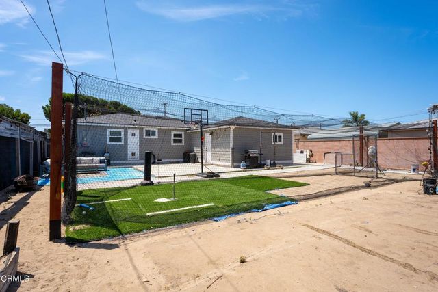 283 Lafayette Drive, Oxnard, CA 93036