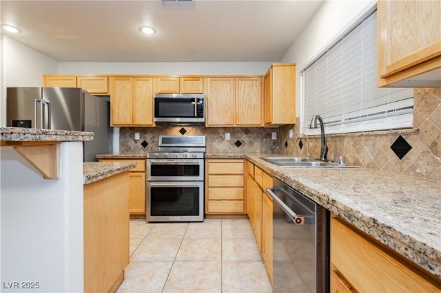 8620 Vivid Violet Avenue, Las Vegas, NV 89143