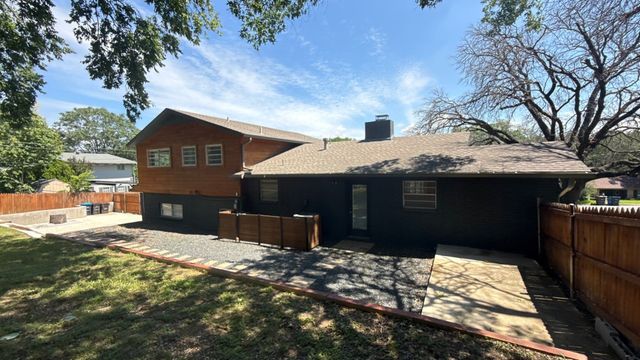 6609 Genoa Road, Fort Worth, TX 76116