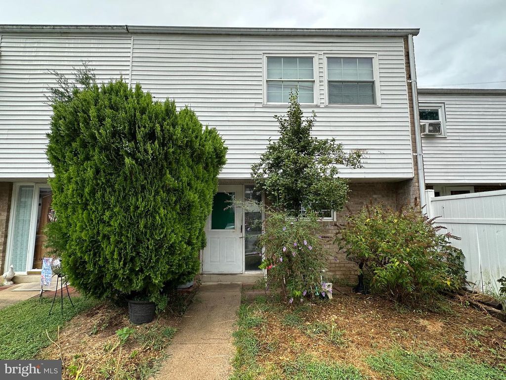 421 BETHLEHEM CT, Hagerstown, MD 21740