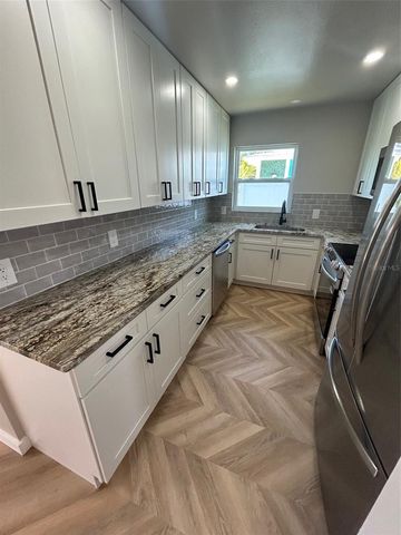 428 62ND STREET, Holmes Beach, FL 34217