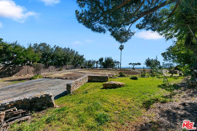 23424 W Moon Shadows Drive, Malibu, CA 90265