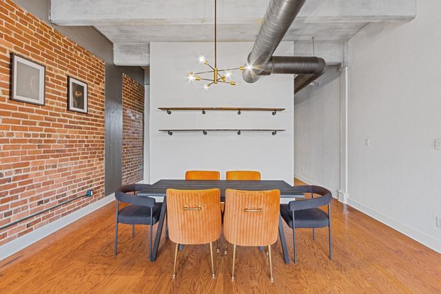 408 S Front St Apt 301, Memphis, TN 38103