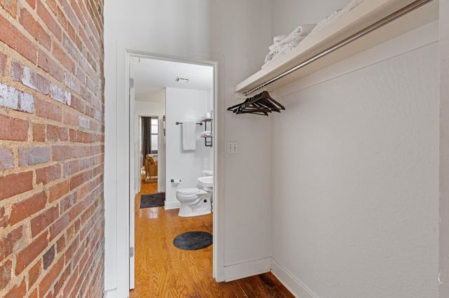 408 S Front St Apt 301, Memphis, TN 38103