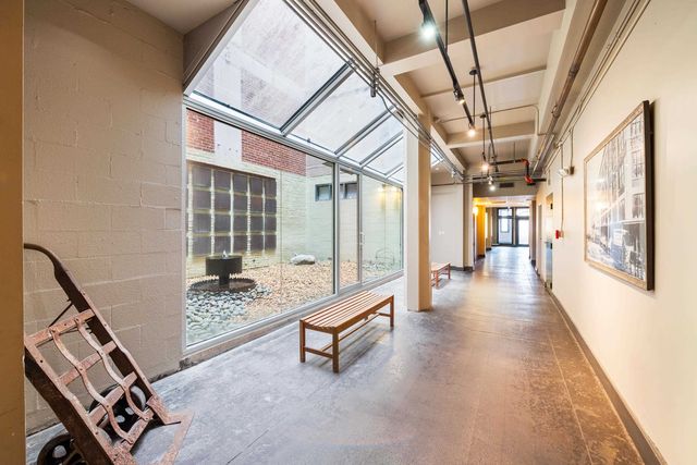 408 S Front St Apt 301, Memphis, TN 38103