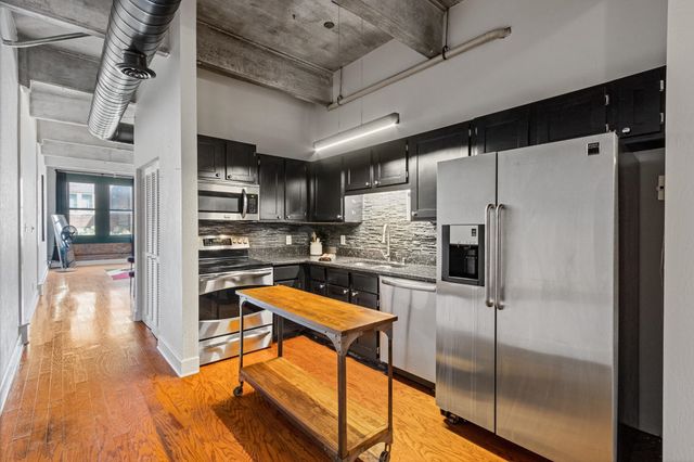 408 S Front St Apt 301, Memphis, TN 38103