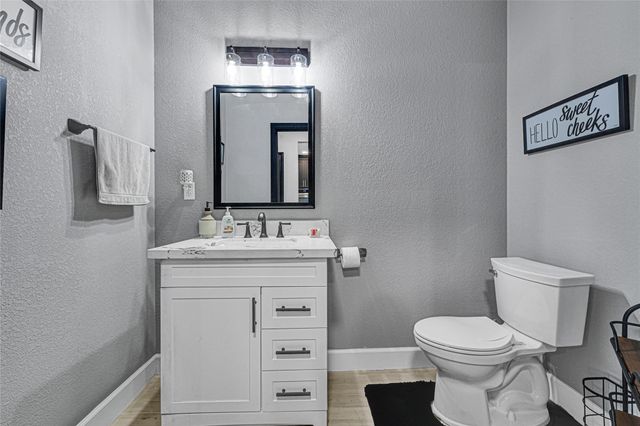 1565 Segovia Drive, League City, TX 77573