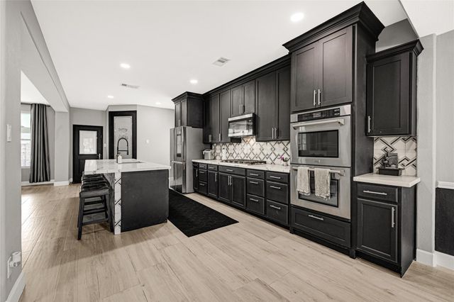 1565 Segovia Drive, League City, TX 77573