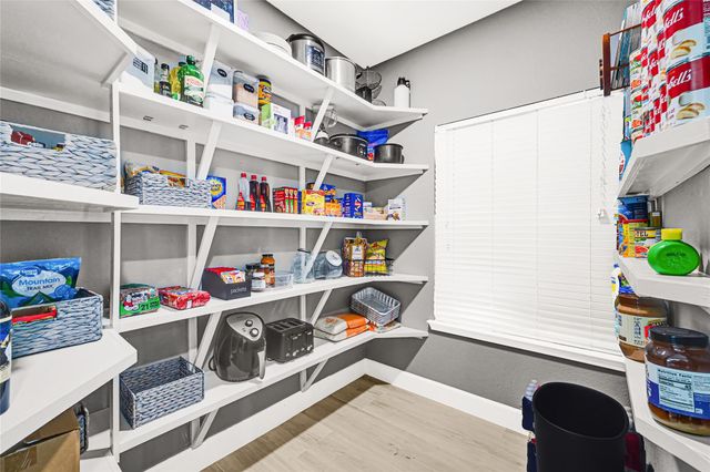 1565 Segovia Drive, League City, TX 77573