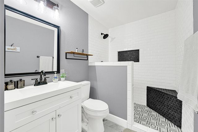 1565 Segovia Drive, League City, TX 77573