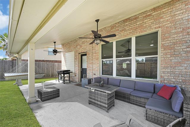 1565 Segovia Drive, League City, TX 77573