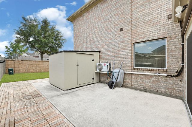 1565 Segovia Drive, League City, TX 77573