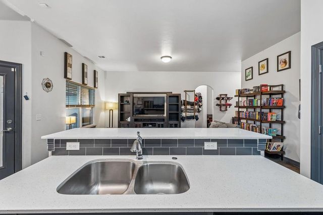 9409 NW 87th Place, Yukon, OK 73099