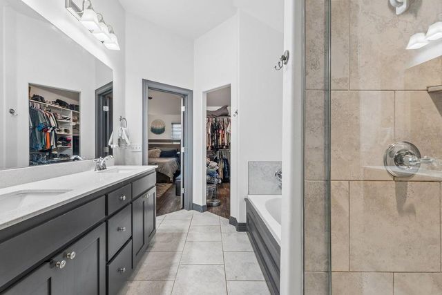 9409 NW 87th Place, Yukon, OK 73099