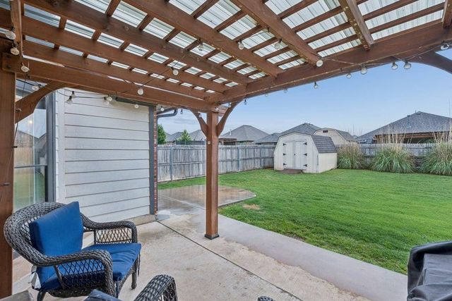 9409 NW 87th Place, Yukon, OK 73099
