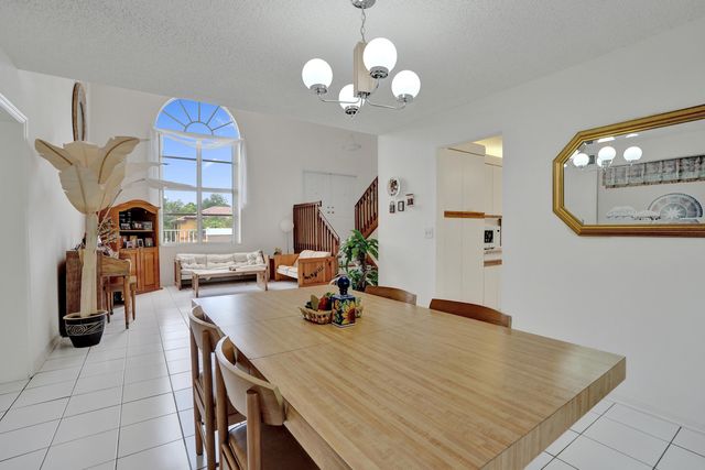 15620 Canterbury Court, Davie, FL 33331