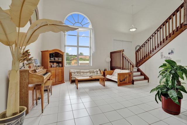 15620 Canterbury Court, Davie, FL 33331