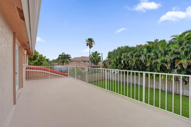 15620 Canterbury Court, Davie, FL 33331