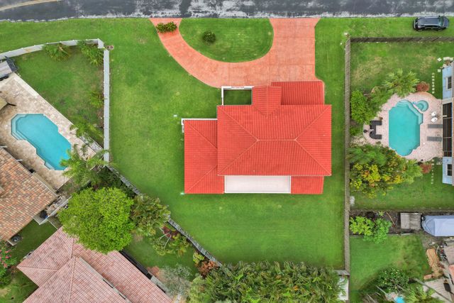 15620 Canterbury Court, Davie, FL 33331
